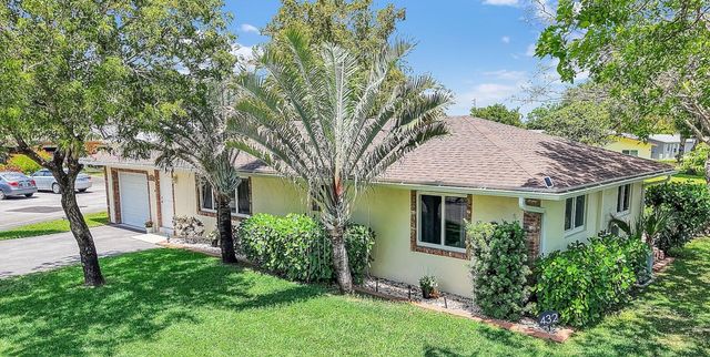 432 SW Natura Avenue, Deerfield Beach, FL 33441