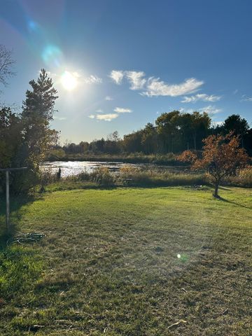 4419 10 Mile Road, Evart, MI 49631