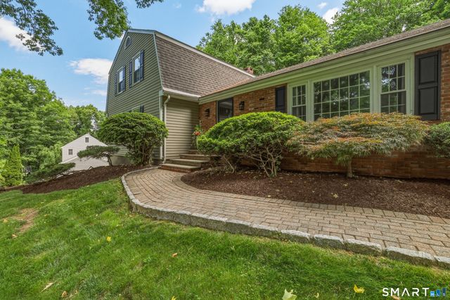 14 High Hill Road, Canton, CT 06019