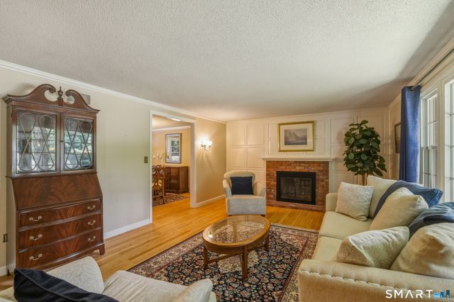 14 High Hill Road, Canton, CT 06019
