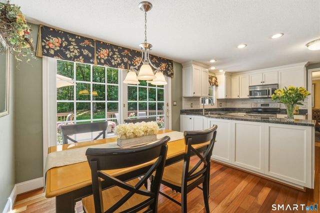 14 High Hill Road, Canton, CT 06019