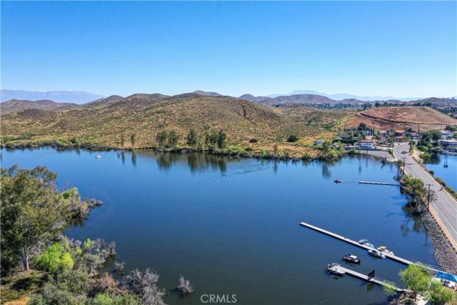 22253 Vacation, Canyon Lake, CA 92587