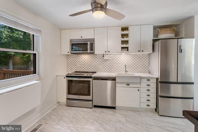 16104 BENEDICT CT, Woodbridge, VA 22191