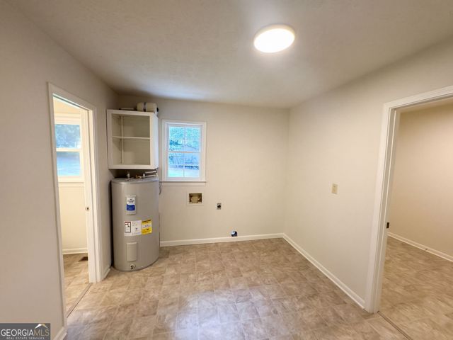 3089 Linecrest Road, Ellenwood, GA 30294