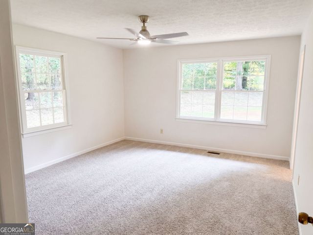 3089 Linecrest Road, Ellenwood, GA 30294