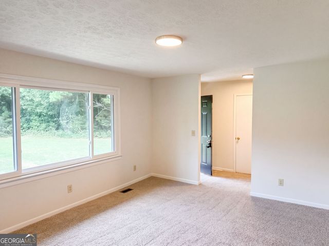 3089 Linecrest Road, Ellenwood, GA 30294