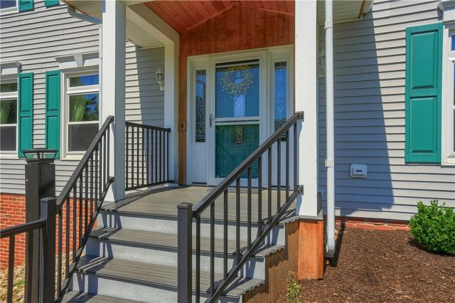 2525 Country Side Lane, Franklin Park, PA 15090