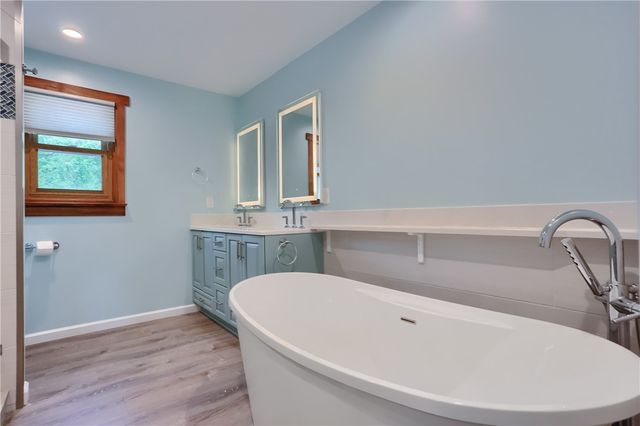 2525 Country Side Lane, Franklin Park, PA 15090