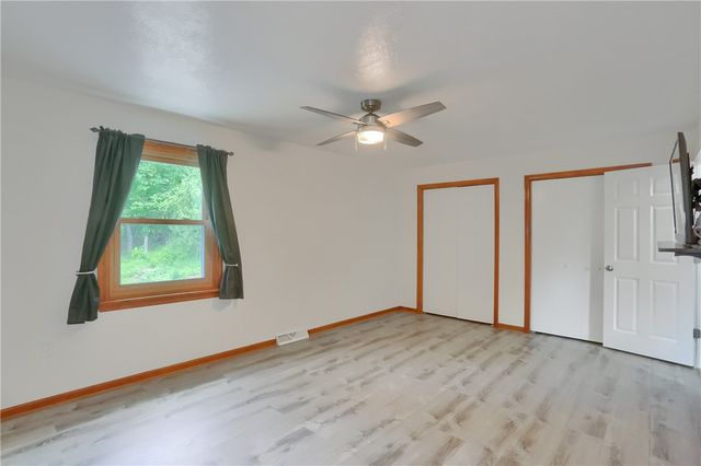 2525 Country Side Lane, Franklin Park, PA 15090