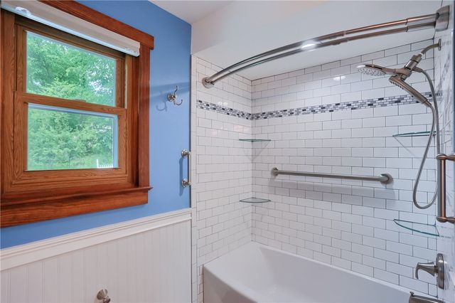 2525 Country Side Lane, Franklin Park, PA 15090