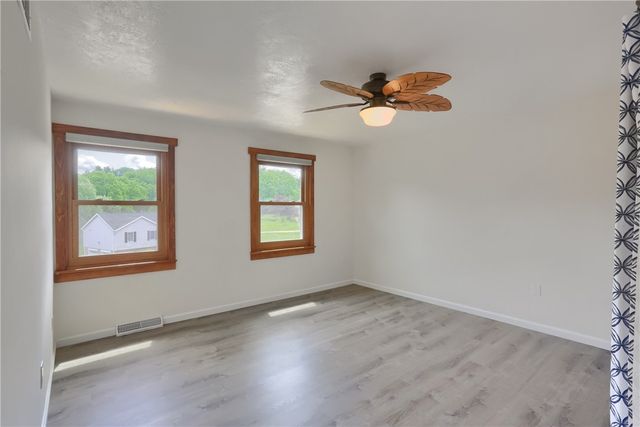 2525 Country Side Lane, Franklin Park, PA 15090