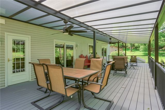 2525 Country Side Lane, Franklin Park, PA 15090