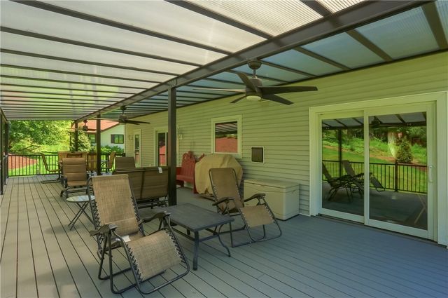 2525 Country Side Lane, Franklin Park, PA 15090