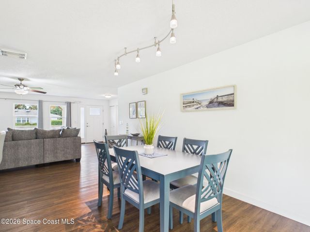 662 Vocelle Avenue, Sebastian, FL 32958