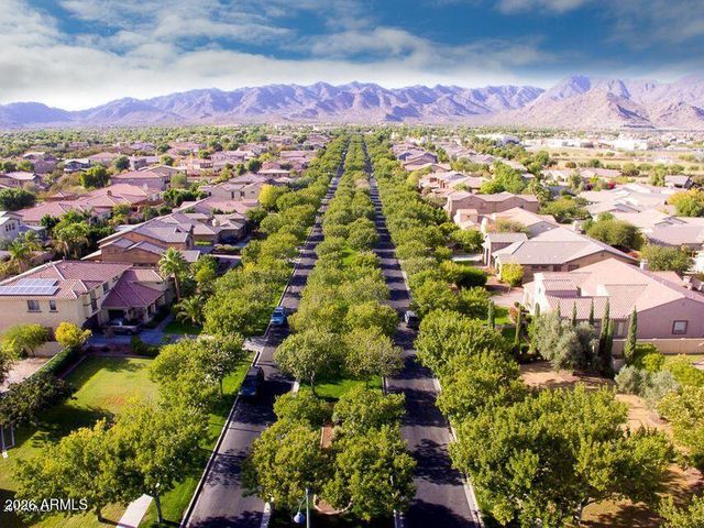 21272 W SUNRISE Lane, Buckeye, AZ 85396