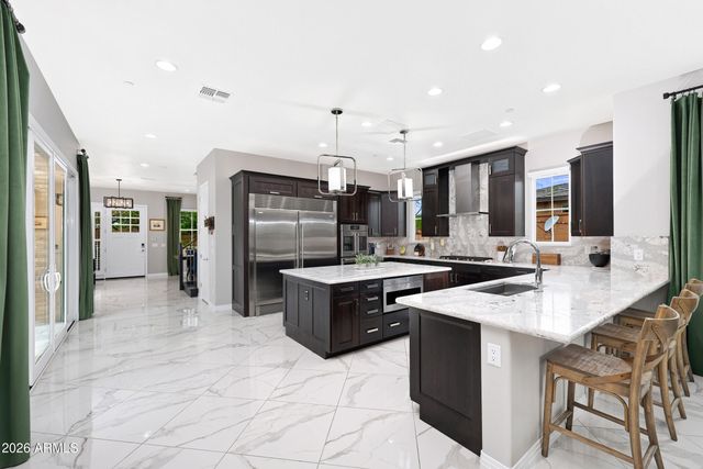 21272 W SUNRISE Lane, Buckeye, AZ 85396
