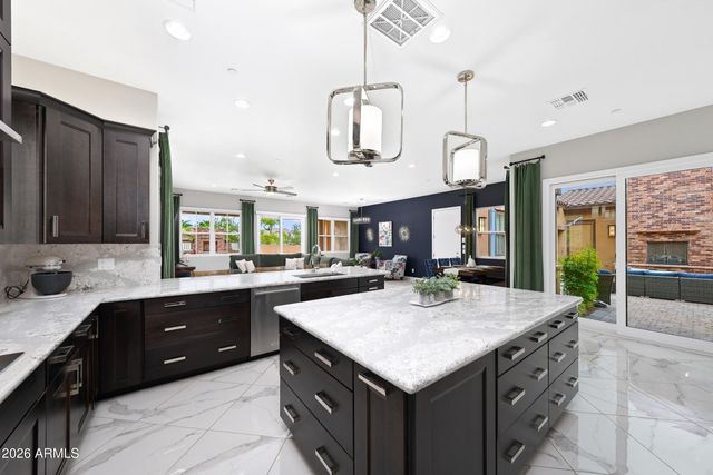 21272 W SUNRISE Lane, Buckeye, AZ 85396