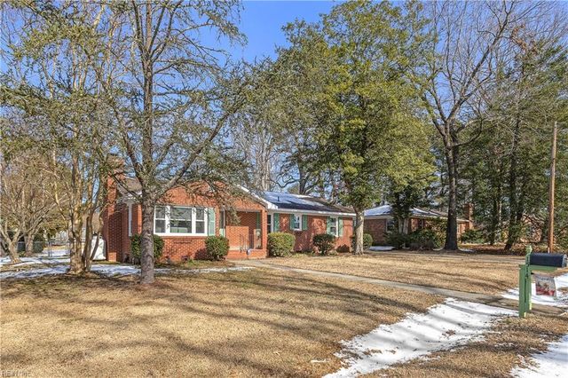 1514 Brittle Dr, Suffolk, VA 23434