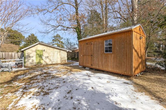 1514 Brittle Dr, Suffolk, VA 23434