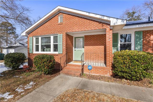 1514 Brittle Dr, Suffolk, VA 23434