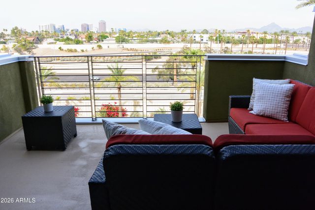 516 E AMES Place, Phoenix, AZ 85004