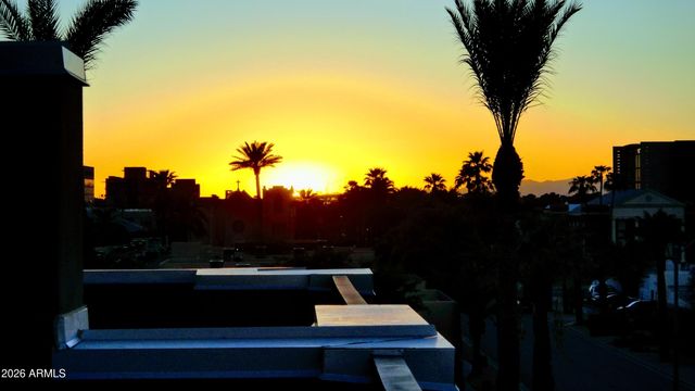 516 E AMES Place, Phoenix, AZ 85004