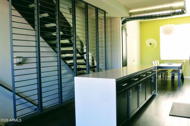 516 E AMES Place, Phoenix, AZ 85004