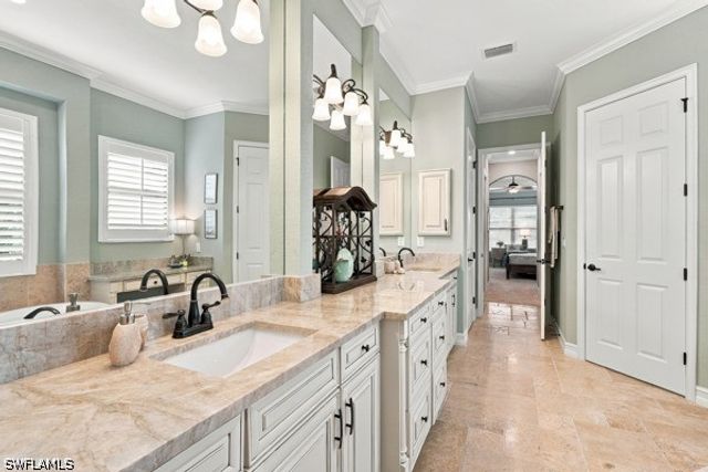 9939 Corso Bello DR, Naples, FL 34113
