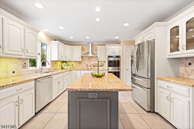 79 Wilshire Dr, Montgomery Twp., NJ 08502