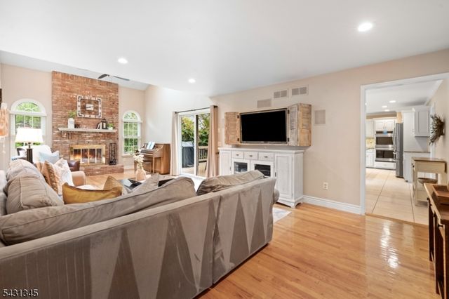 79 Wilshire Dr, Montgomery Twp., NJ 08502