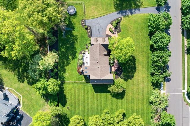 79 Wilshire Dr, Montgomery Twp., NJ 08502