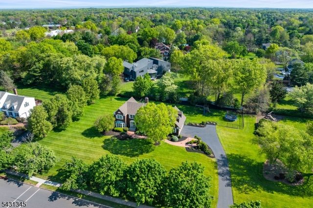 79 Wilshire Dr, Montgomery Twp., NJ 08502