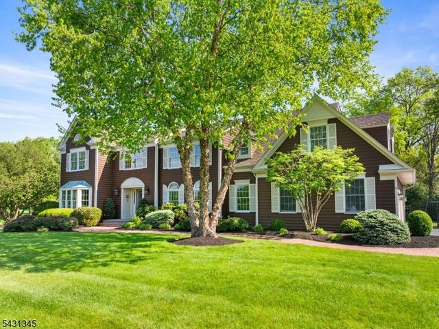 79 Wilshire Dr, Montgomery Twp., NJ 08502