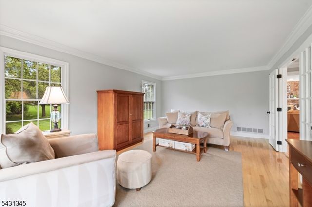 79 Wilshire Dr, Montgomery Twp., NJ 08502