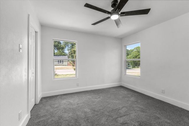 3454 Moberly Street, Fort Worth, TX 76119
