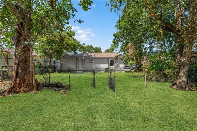 3454 Moberly Street, Fort Worth, TX 76119