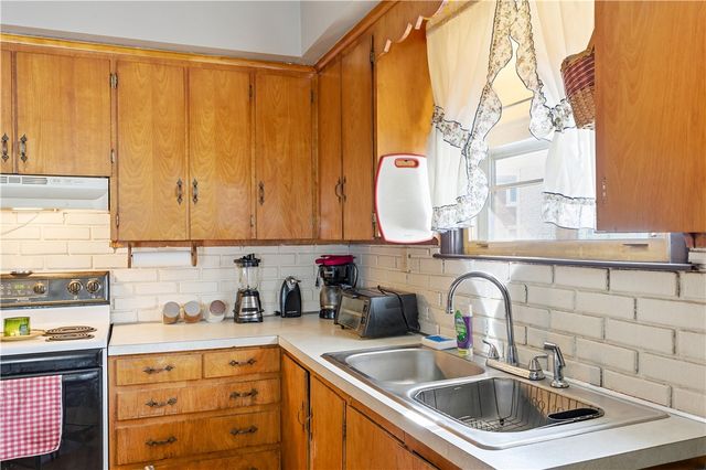 36 Hereford Street, Providence, RI 02908