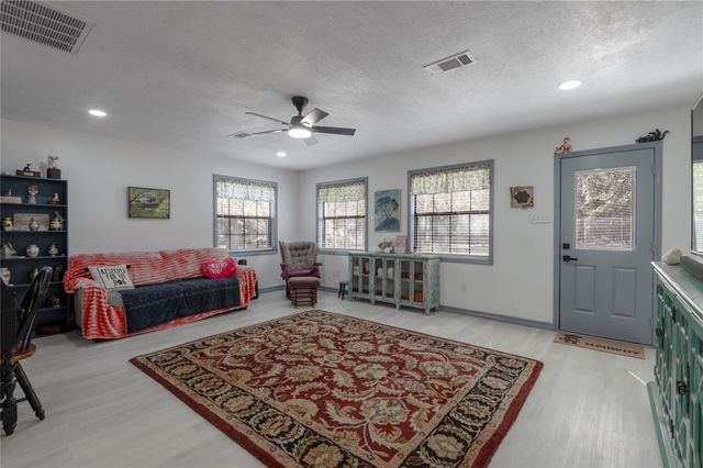 172 Overland Trail, Trinity, TX 75862