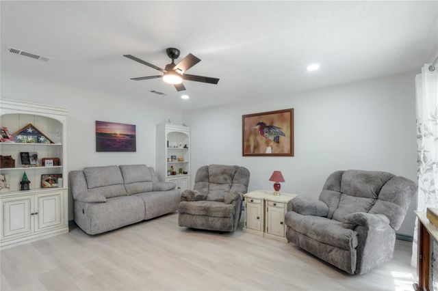 172 Overland Trail, Trinity, TX 75862