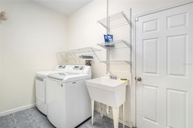 2083 NW 57TH COURT, Ocala, FL 34482