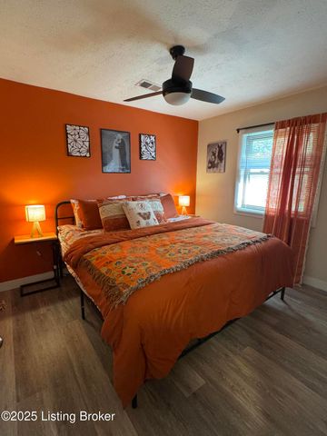 5405 Thunder Ct, Louisville, KY 40272