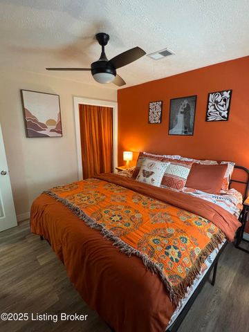 5405 Thunder Ct, Louisville, KY 40272