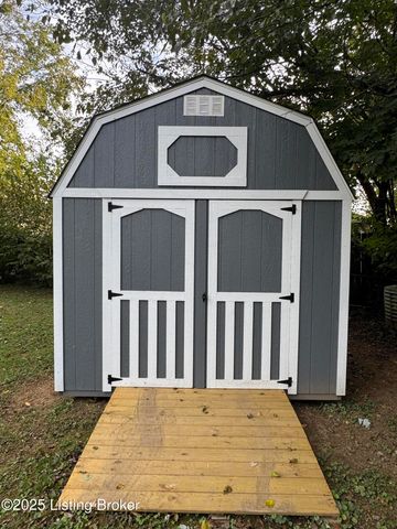 5405 Thunder Ct, Louisville, KY 40272