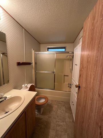 185 Empire Drive 185, Fortuna, CA 95540