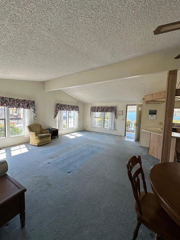 185 Empire Drive 185, Fortuna, CA 95540