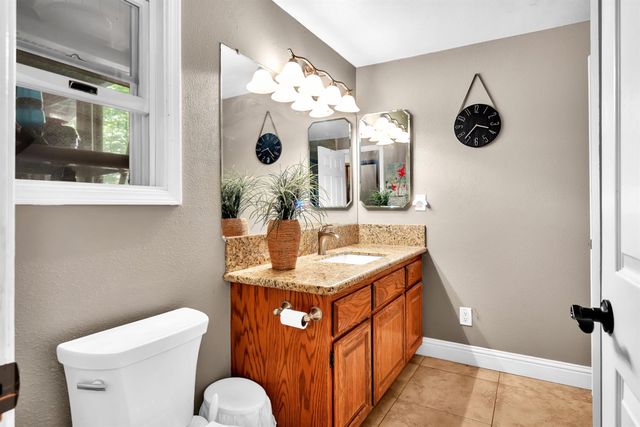 6224 Drop Off Rd, Pollock Pines, CA 95726