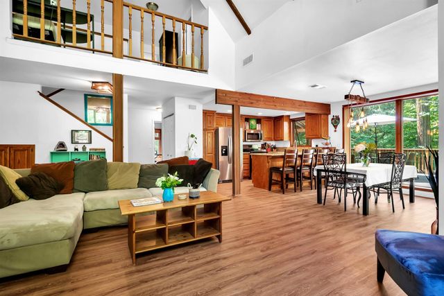 6224 Drop Off Rd, Pollock Pines, CA 95726