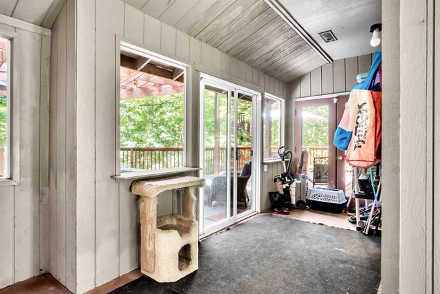 6224 Drop Off Rd, Pollock Pines, CA 95726