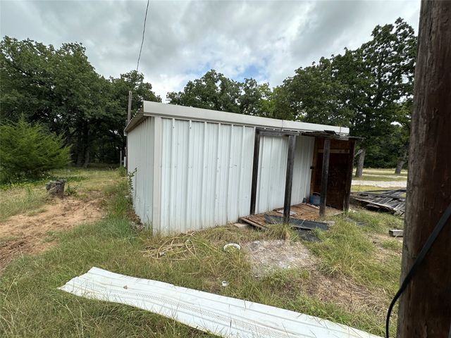 176 Live Oak Road, Springtown, TX 76082