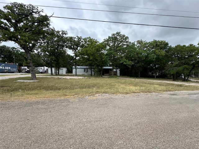176 Live Oak Road, Springtown, TX 76082